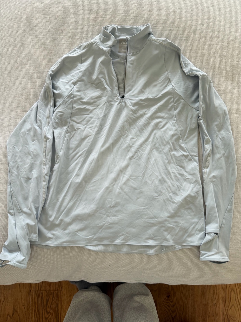 Hoka woman’s quarter zip size small